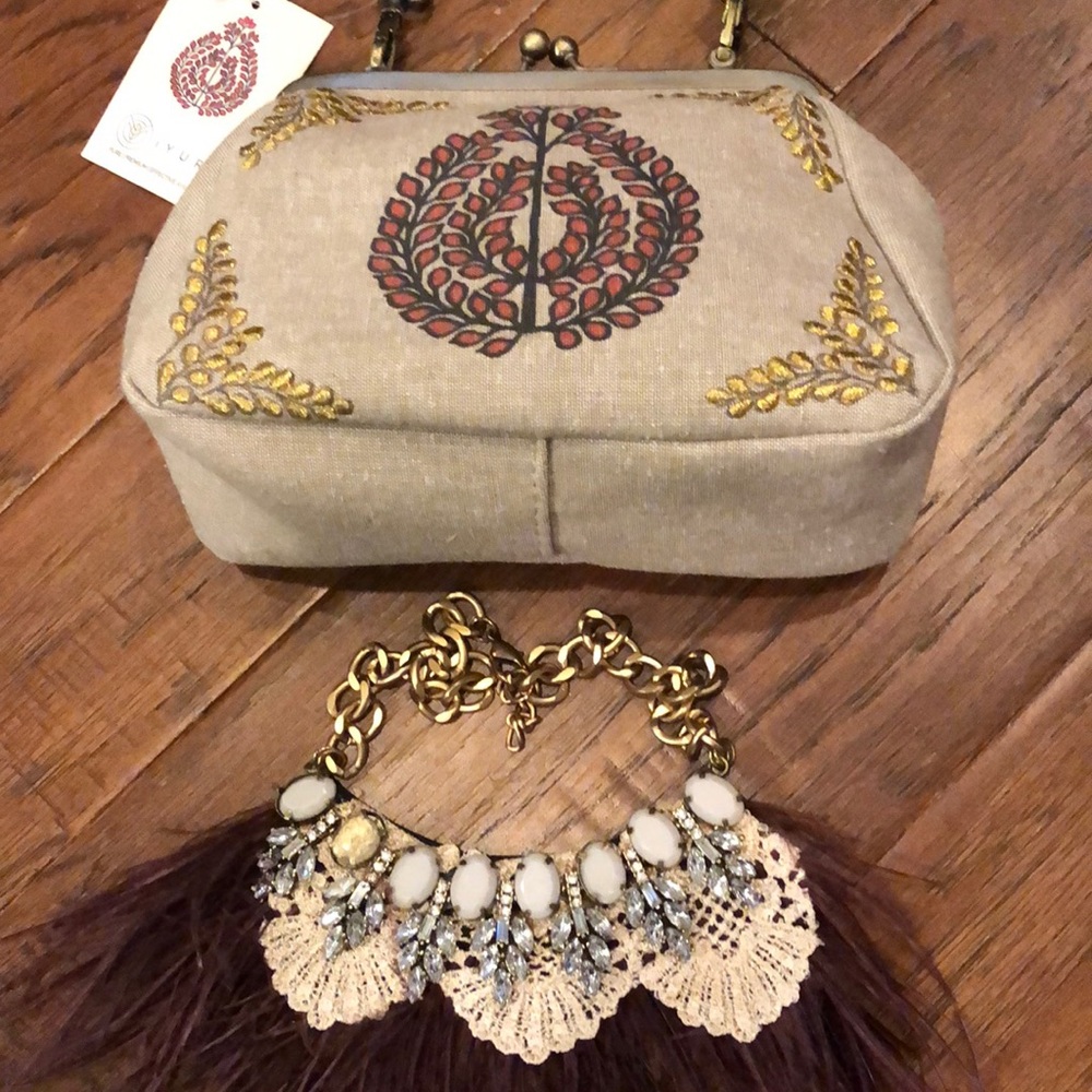 Necklace and Purse Bundle